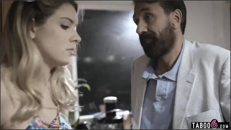 Peachpam Sexvideo hilft das blonde Luder mit Vibrator nach